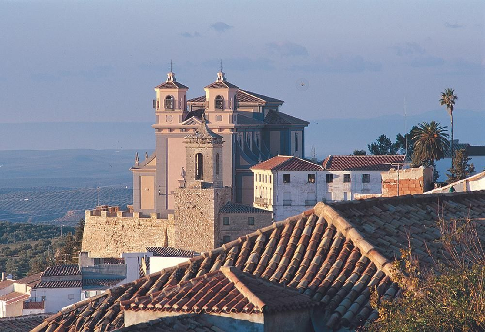 Descubre Martos con una ruta a pie por la 'cuna del olivar jiennense'