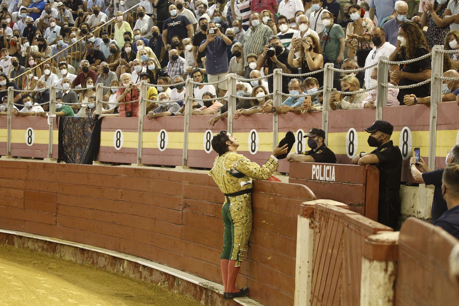 Fotogalería primera corrida de toros Feria de Almería