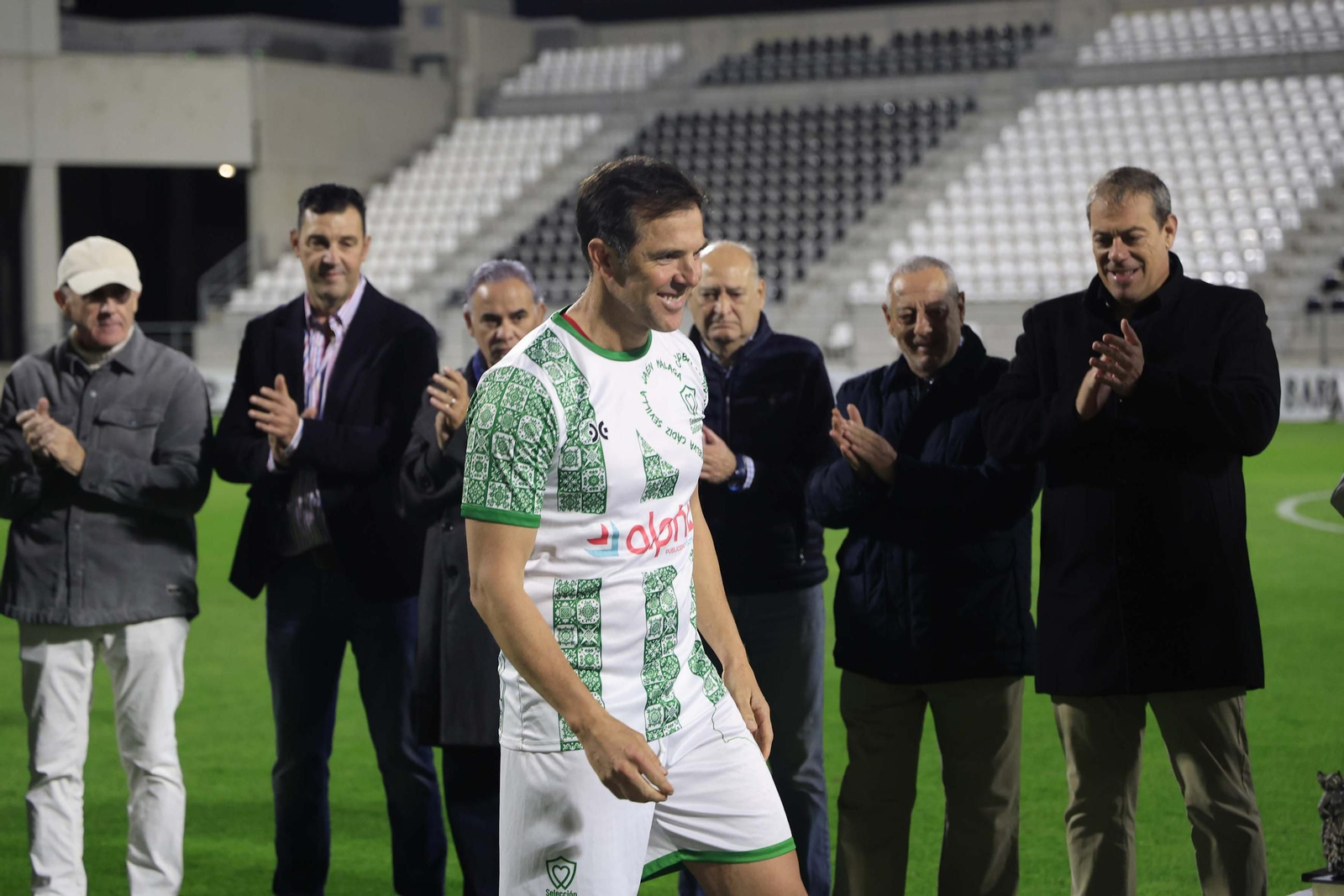 Las fotos del homenaje al ex jugador de la Balona Edu Mena en La Línea