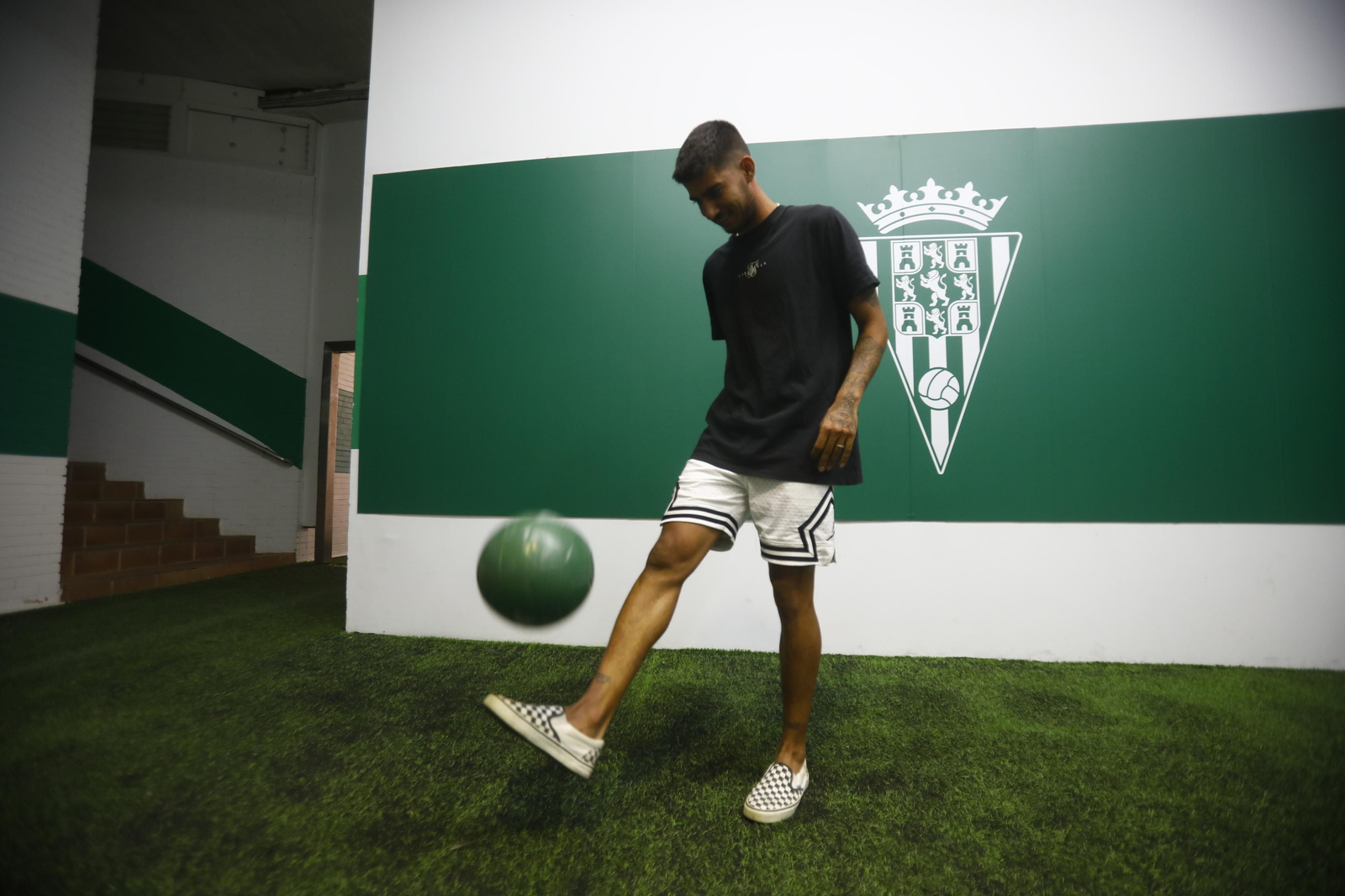 Las imágenes de la presentación de Calderón con el Córdoba CF