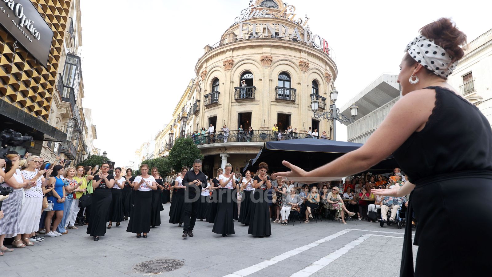 Flashmob de la academia de baile de Fani Muñoz en Jerez