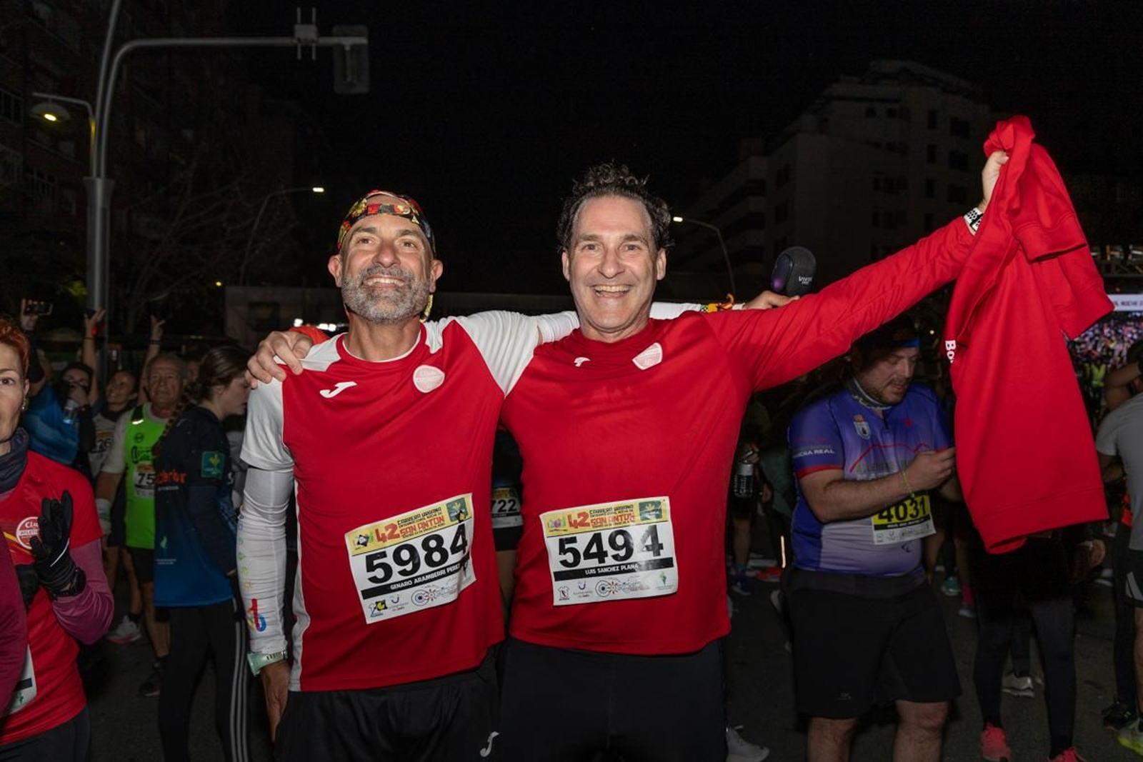 En imágenes: búscate en tu llegada a meta de la Carrera de San Antón 2025 (8)