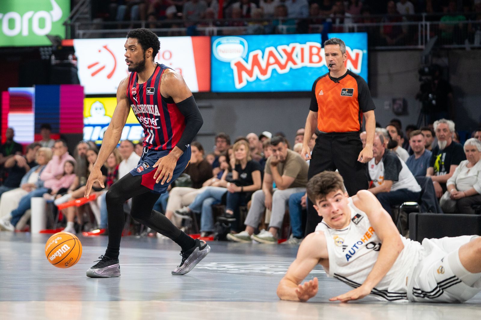 El Madrid tumba al Baskonia y espera a Unicaja o Barcelona en semifinales