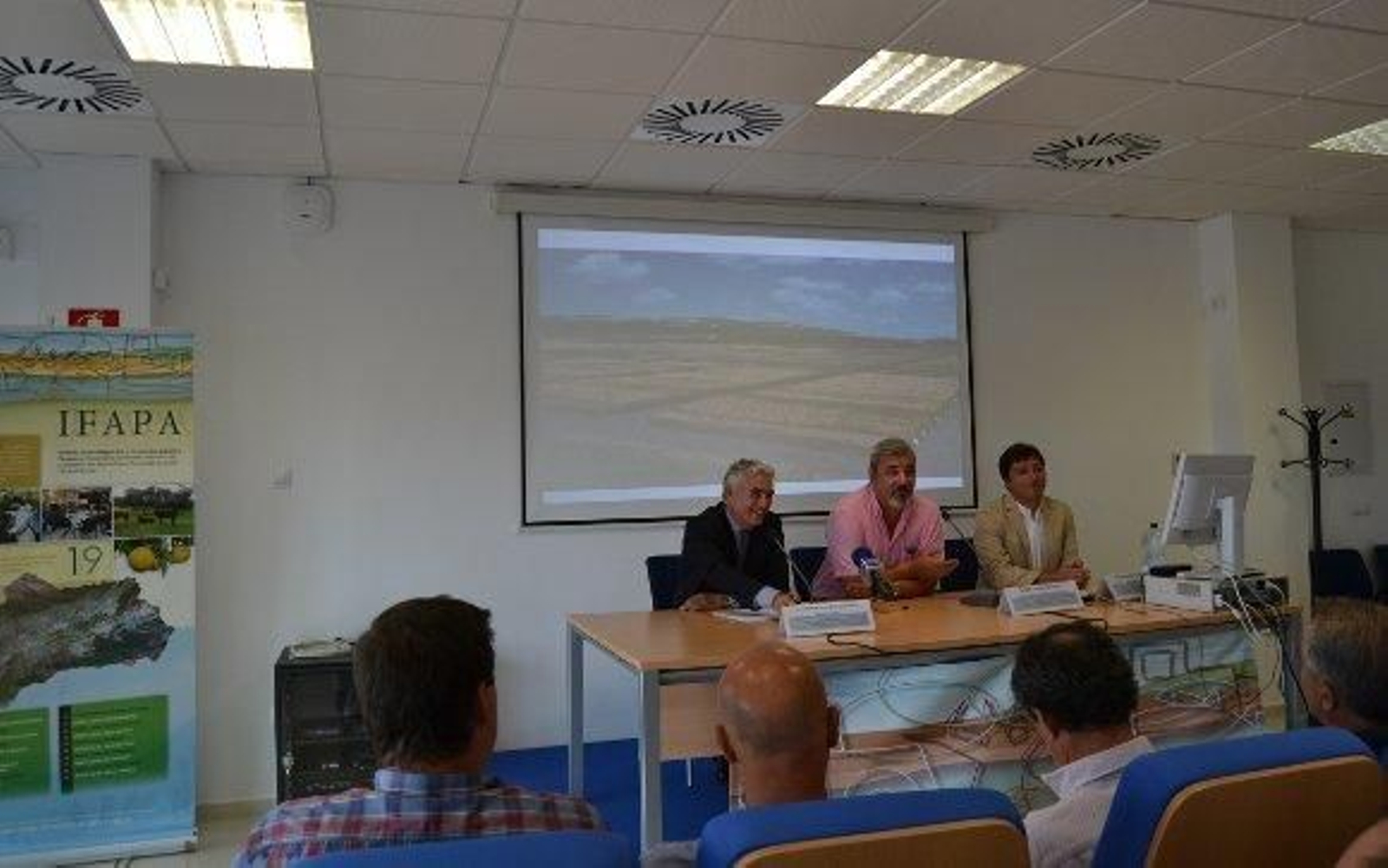 Agricultura asesora a agricultores en las variedades de trigo idóneas para el cultivo