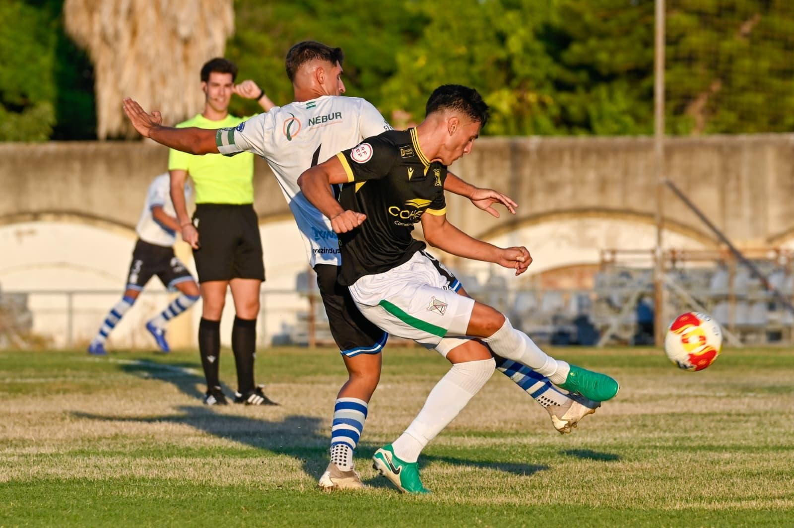 Las mejores imágenes del Jerez Industrial-Sanluqueño en el Pedro Garrido