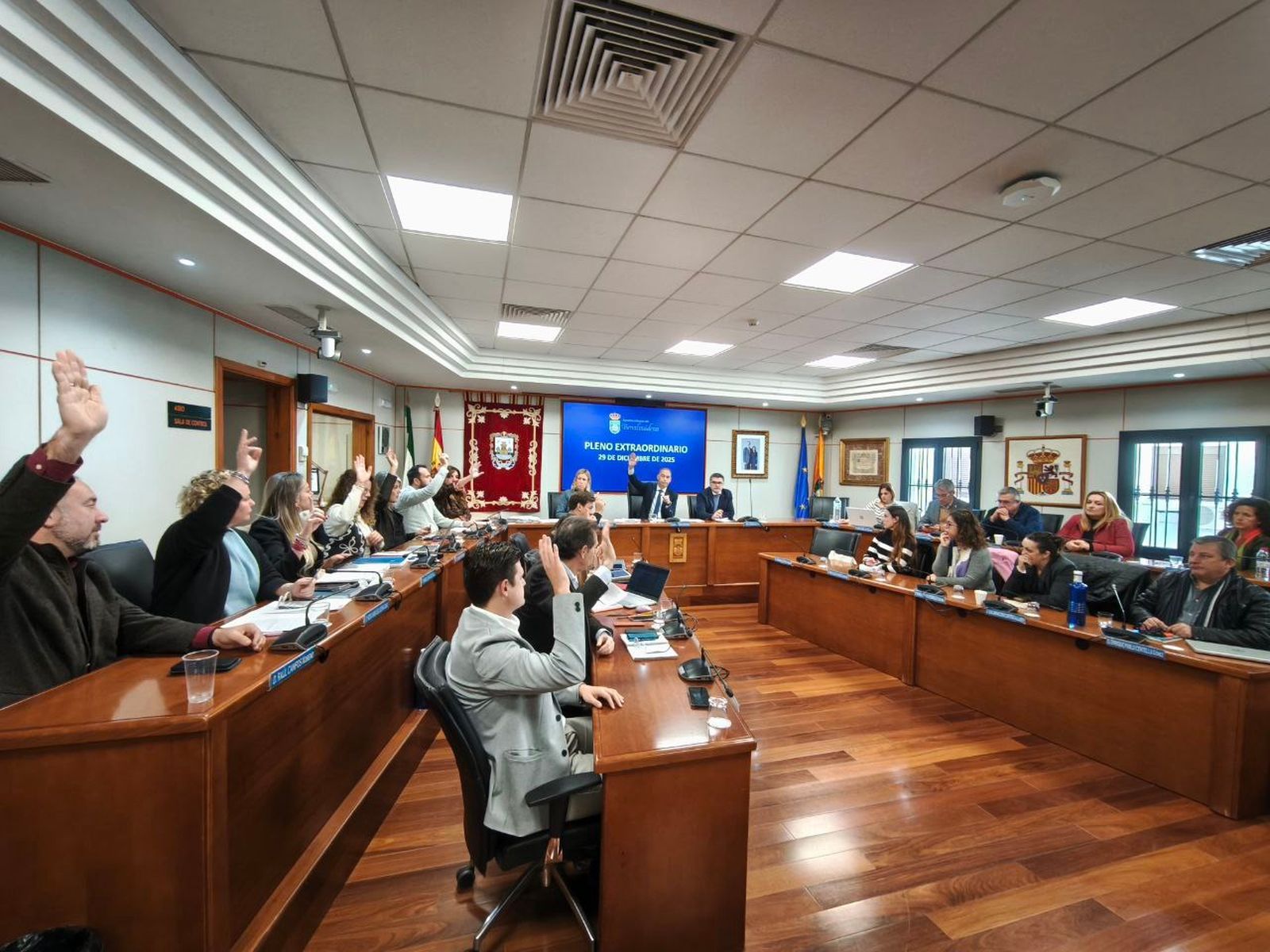 Una votación del Pleno extraordinario.