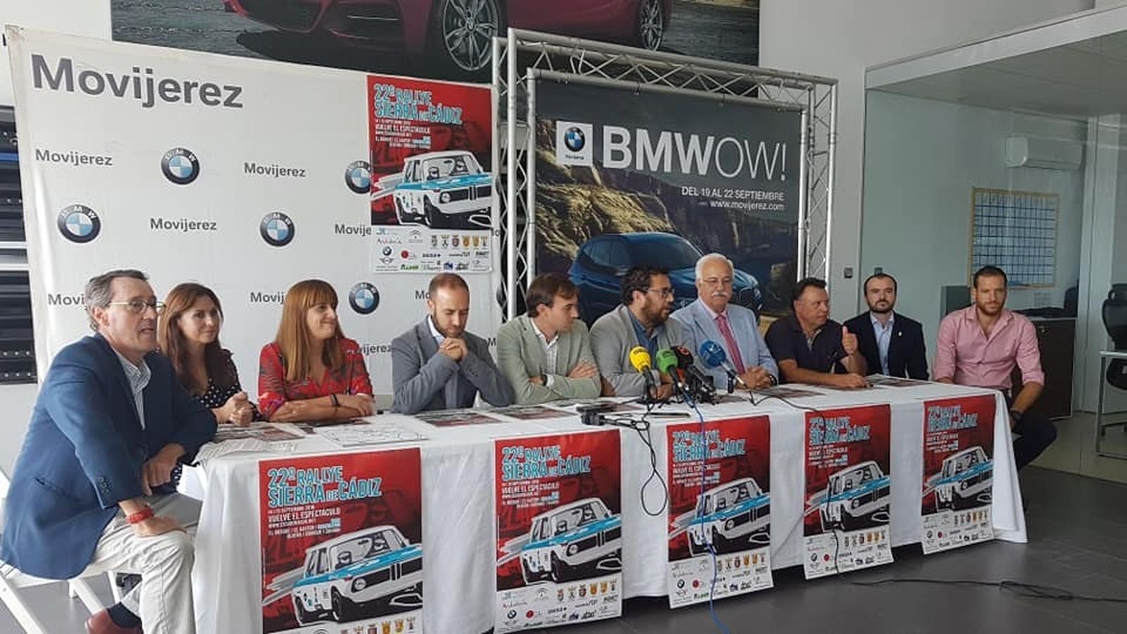 Organizadores, representantes de los ayuntamientos e instituciones y patrocinadores, ayer en la presentación del Sierra de Cádiz en Movijerez.