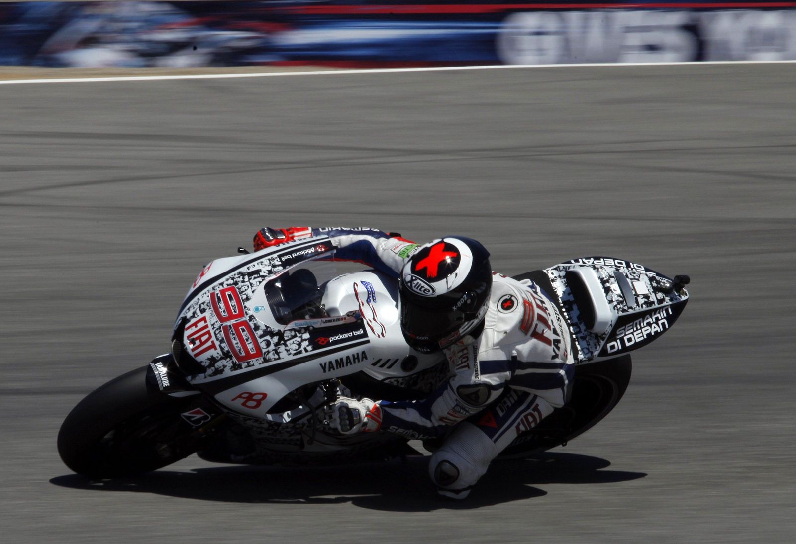El ganador del torneo, Jorge Lorenzo en una de las curvas del circuito de Laguna Seca. 

Foto: DAVID ROYAL.