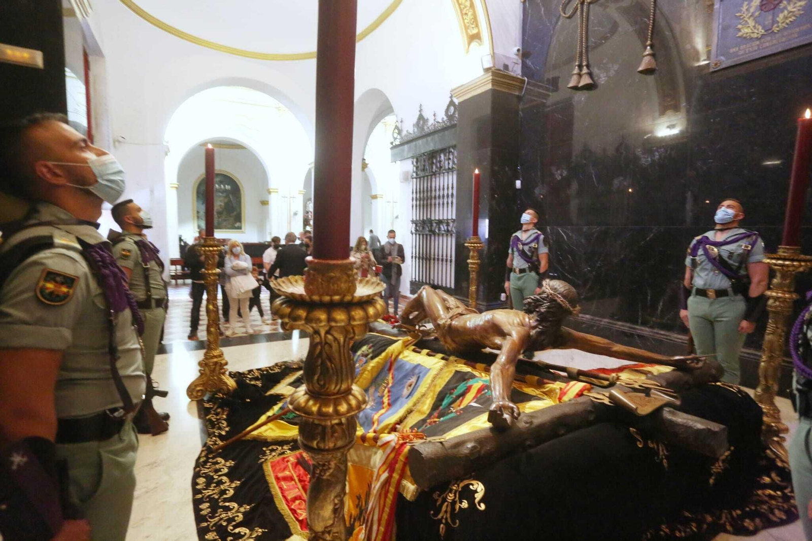 La guardia de los legionarios al Cristo de Mena en Málaga