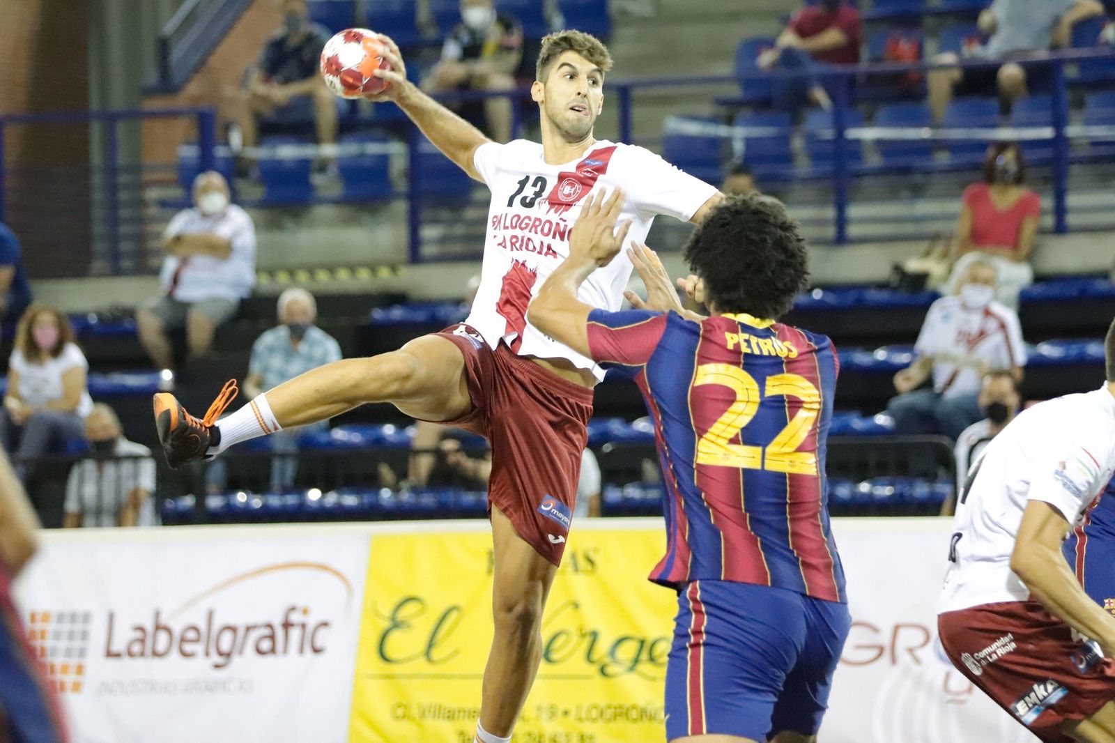 Antonio Serradilla, en un partido con el Logroño.