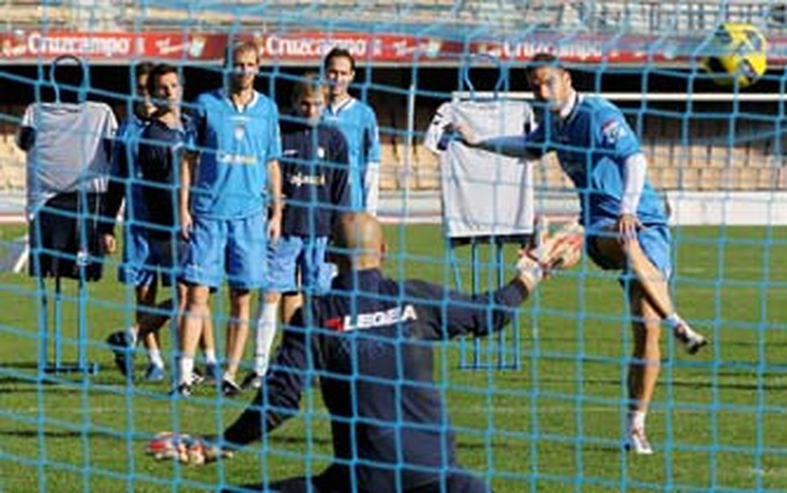 Examen a la moda amarilla