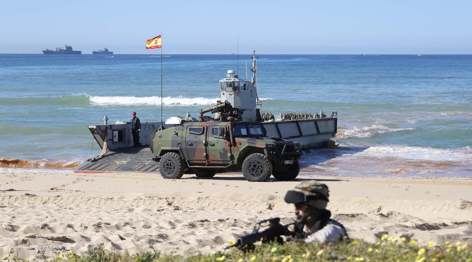 Las fotos del espectacular ejercicio de la Armada y la OTAN en el Retín