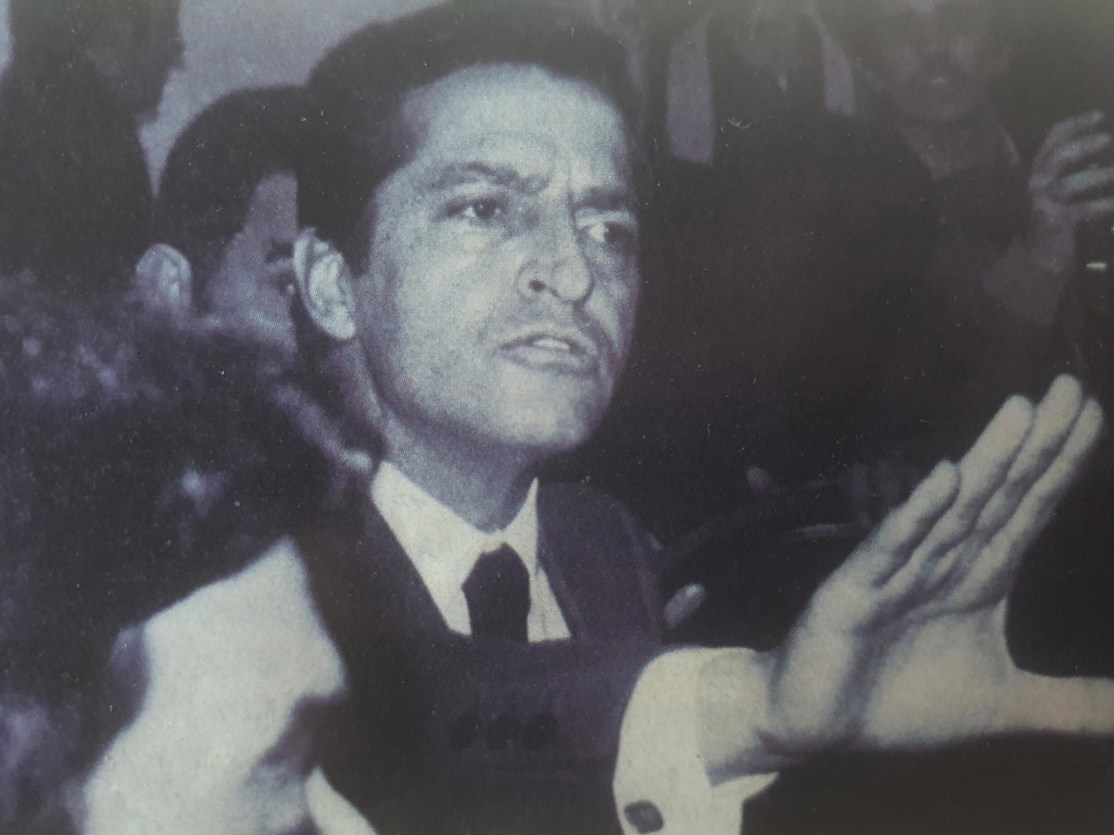 Adolfo Suárez responde a los que le abuchearon en Atarfe Adolfo Suárez responde a los que le abuchearon en Atarfe