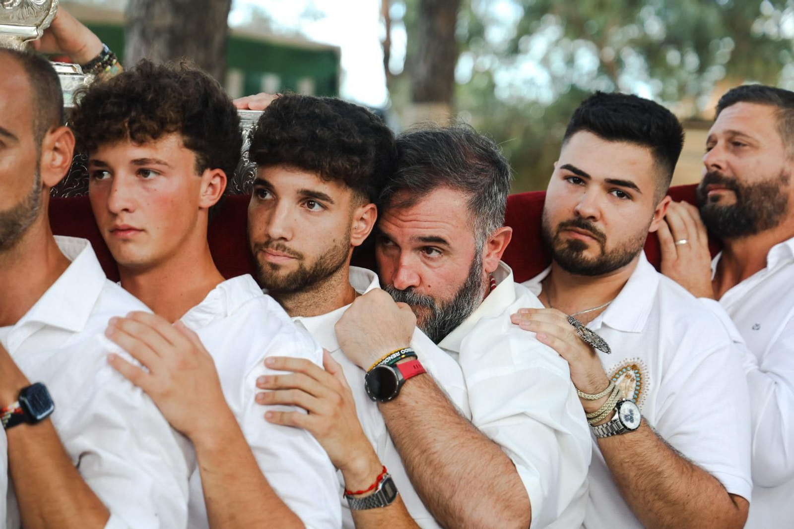 Imágenes de la procesión de Nuestra Señora de los Milagros, patrona de Palos de la Frontera, en la romería en el pinar de La Rábida
