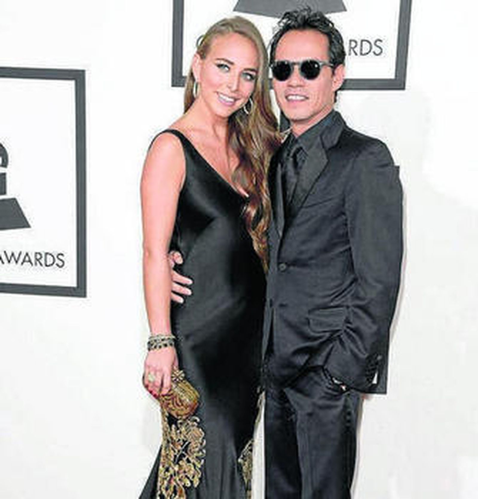 El cantante Marc Anthony y su joven novia, Chloe Green, se han dado un tiempo