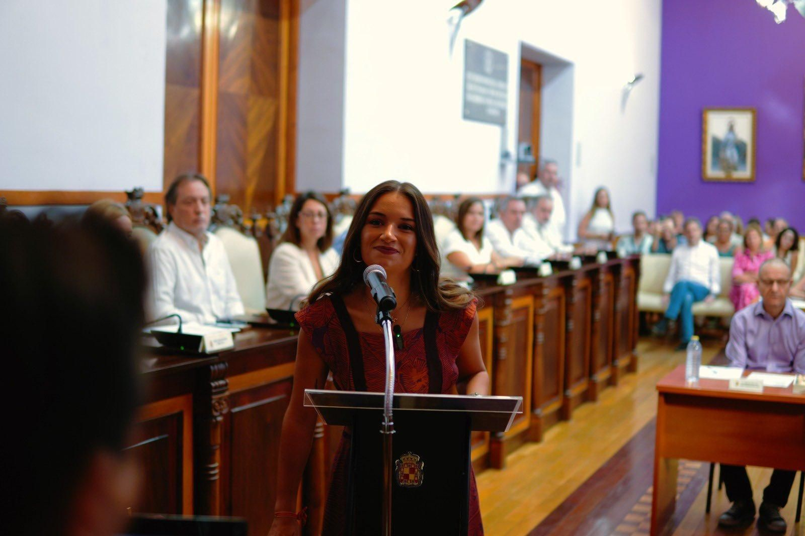 Ana Núñez en la toma de posesión de su cargo en el Ayuntamiento.