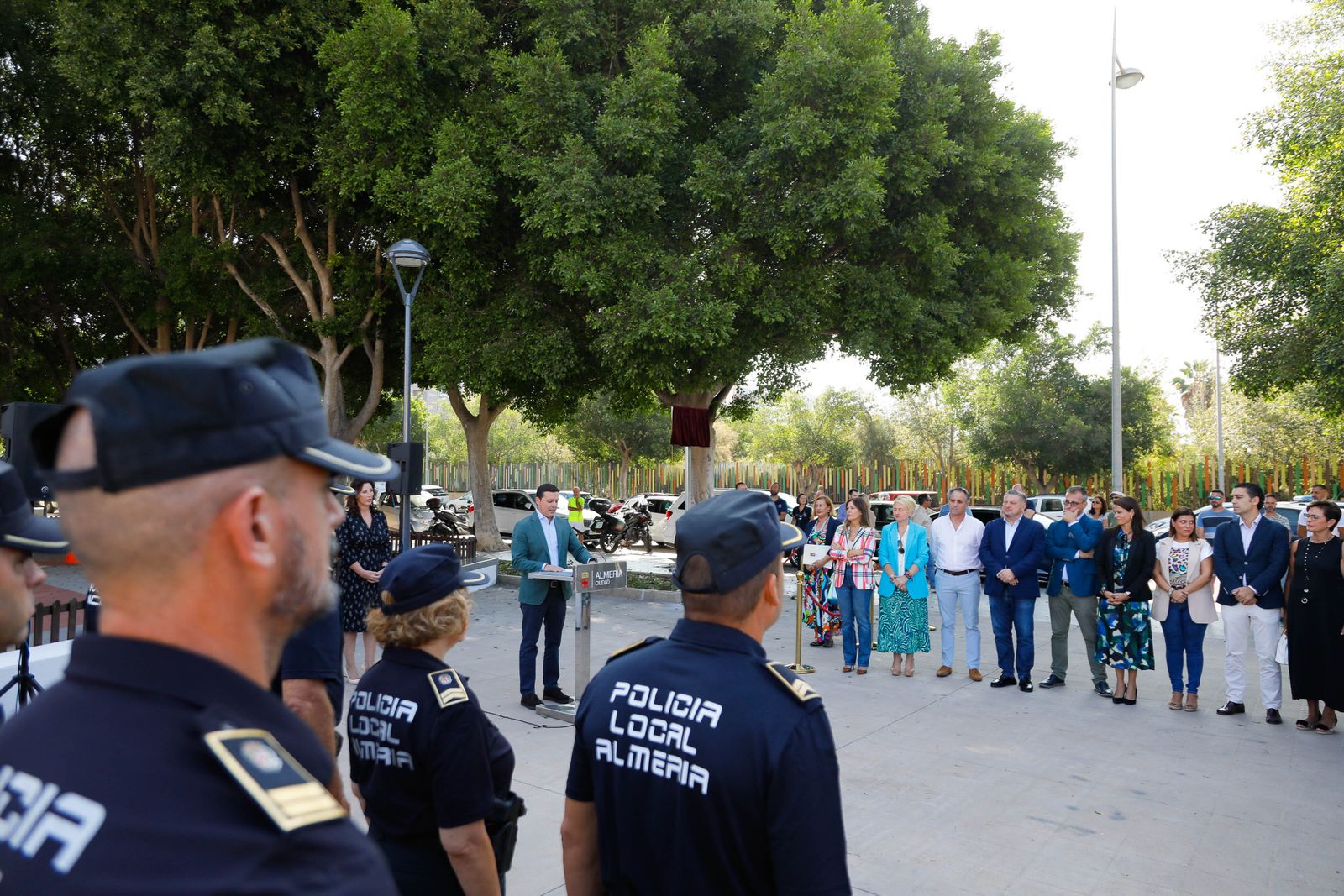 Inauguración de la plaza dedicada al Policía Local Paco Carretero Escribano