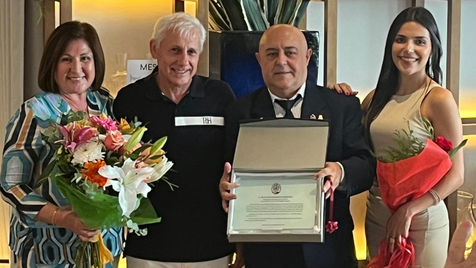 Comida de homenaje por su jubilación a Francisco Martínez, jefe de Servicios de 'El Acebuche'