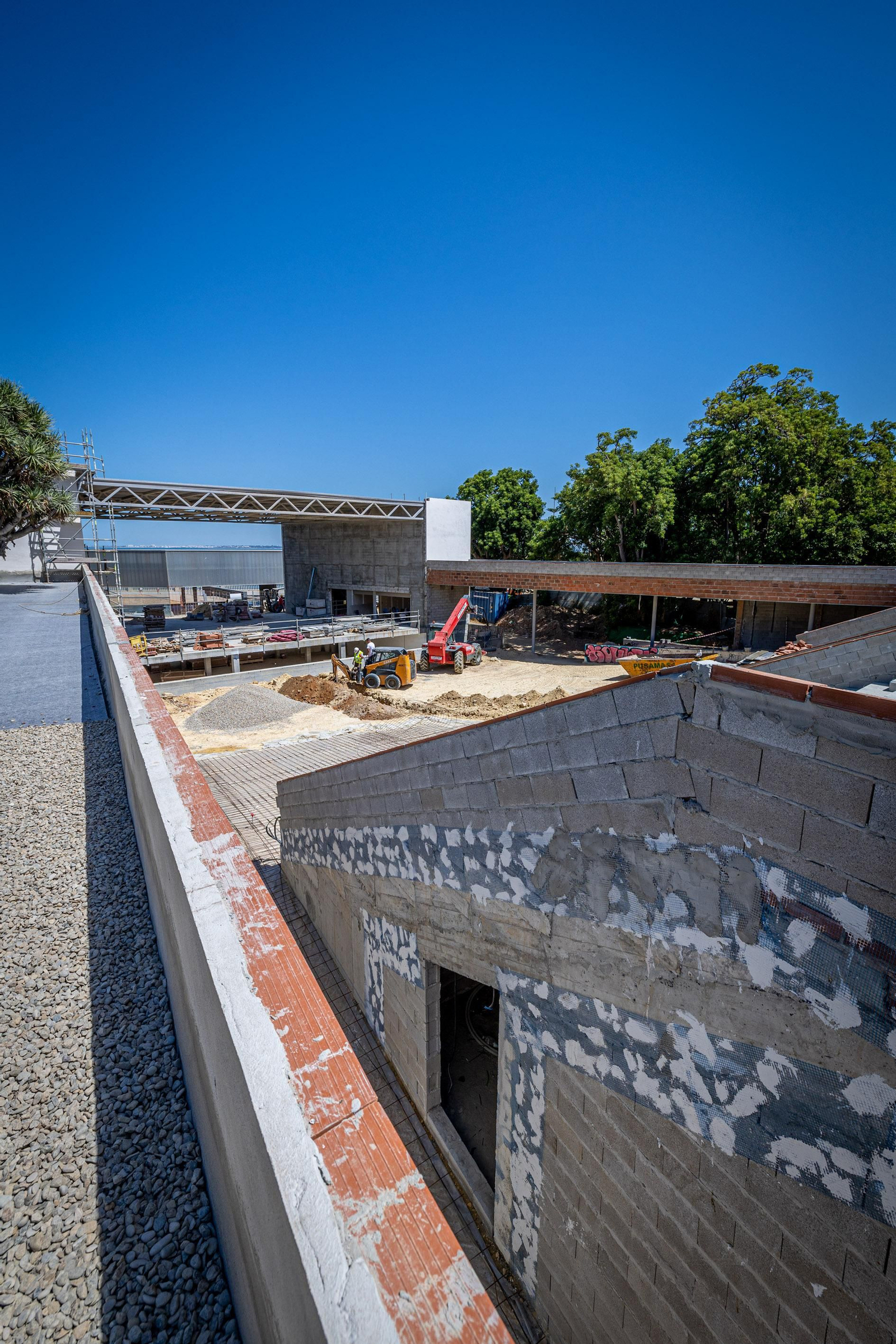 Así se encuentran las obras del Teatro del Parque Genovés