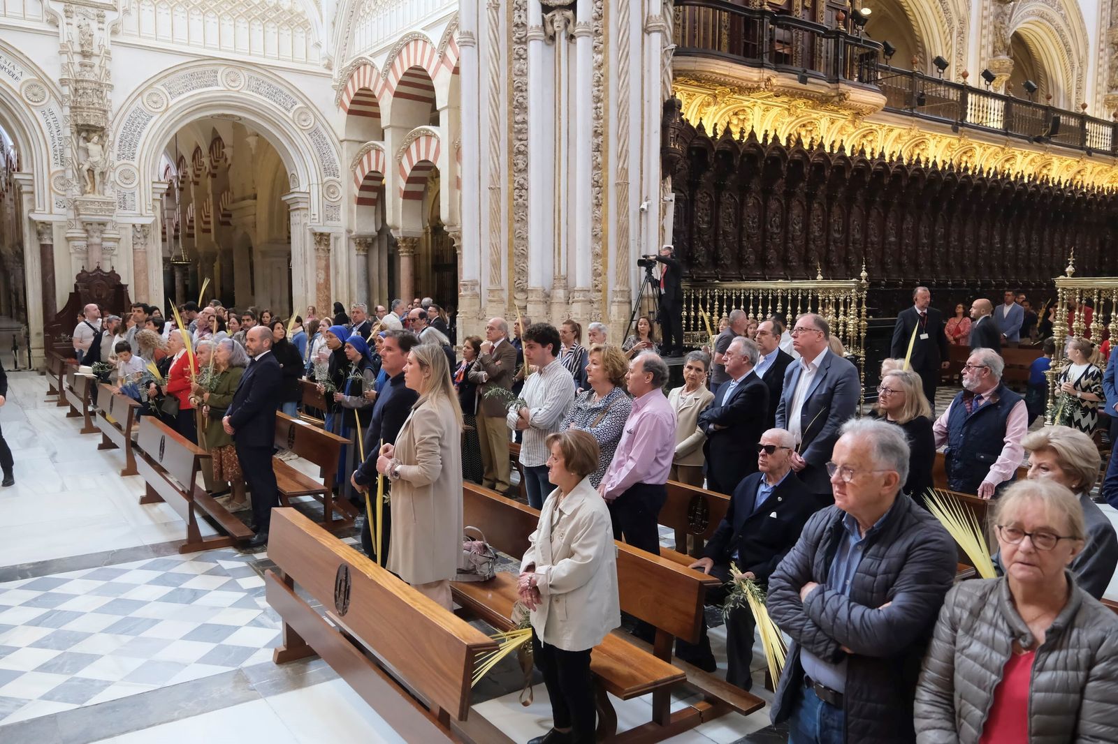 Domingo de Ramos en Córdoba 2023: la misa de la bendición de las palmas en la Catedral, en imágenes