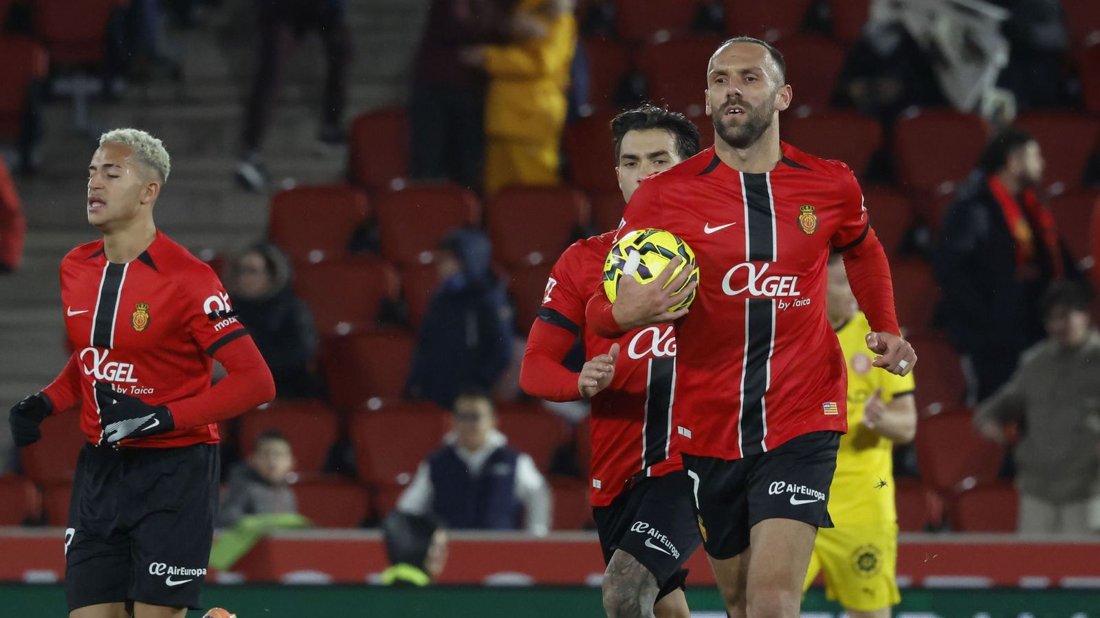 Muriqi celebra un gol del Mallorca.