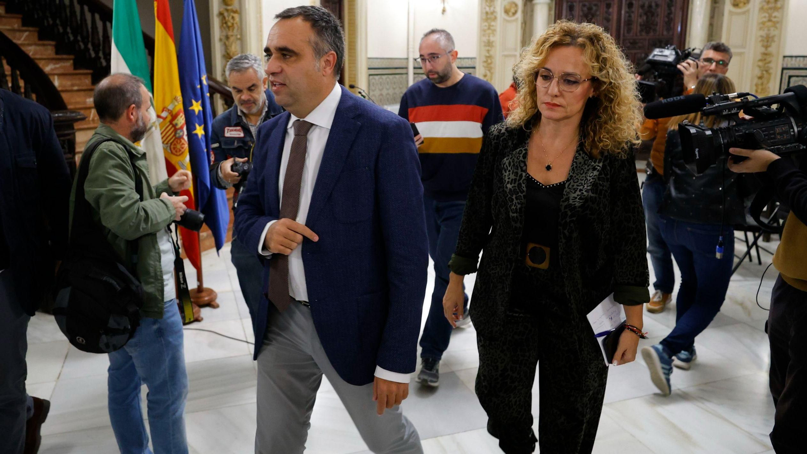 El presidente de la Diputacion de Granada, Francis Rodríguez, y la vicepresidenta de Turismo, Marta Nievas