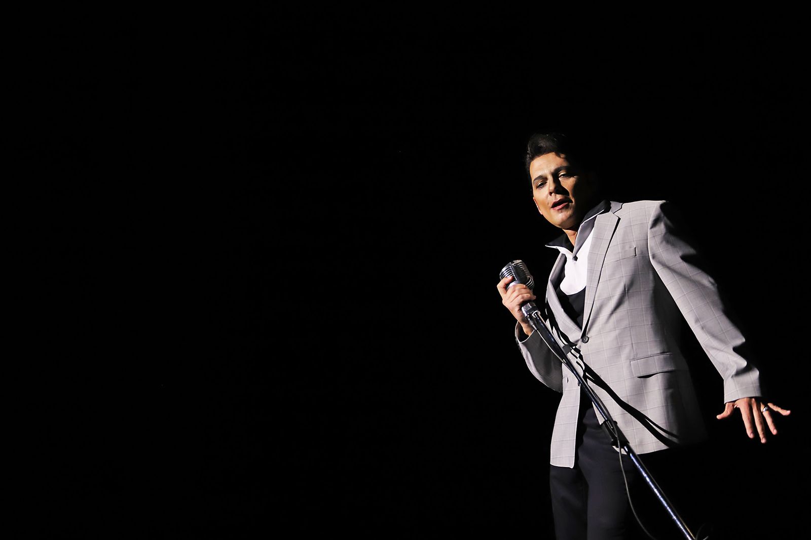 Imágenes del concierto 'Elvis Dreams' en la Casa Colón de Huelva