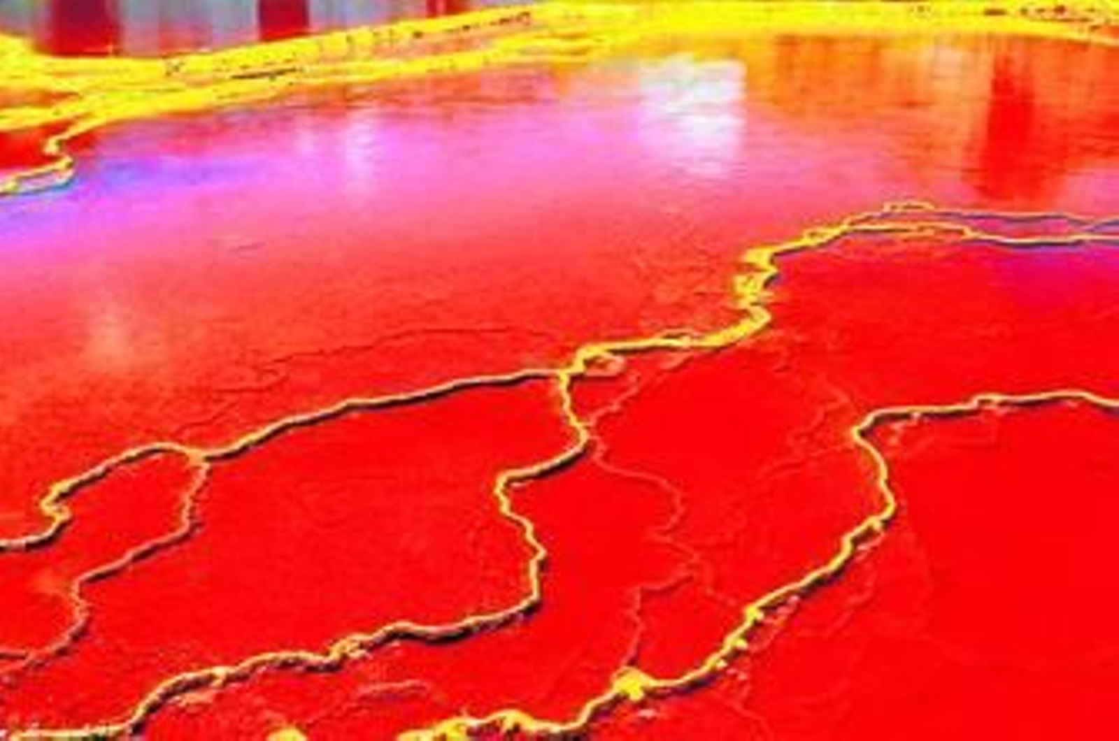 Cauce del río rojo captado por la cámara de Julio Segura en Río Tinto: Viaje a Marte.