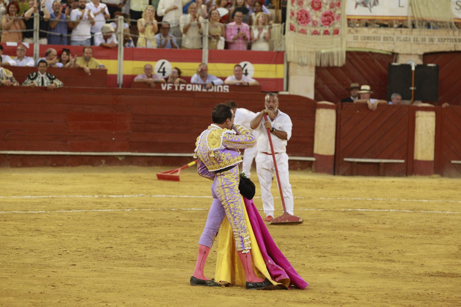 La despedida del torero Enrique Ponce de la Feria de Almería 2024, en imágenes