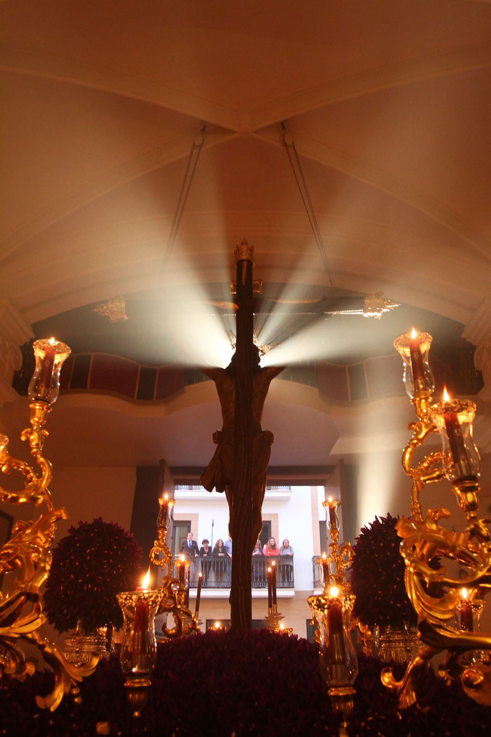 El Cristo de la Expiración preside el Vía Crucis del Consejo de Hermandades