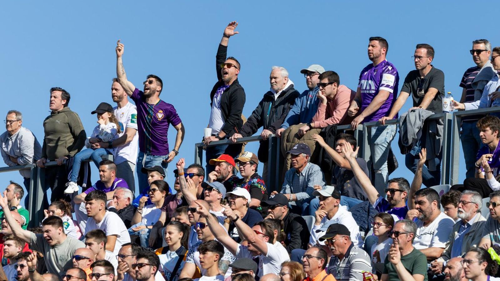 Las mejores imágenes de la victoria del Real Jaén ante la UDC Torredonjimeno en el Partido de la Provincia