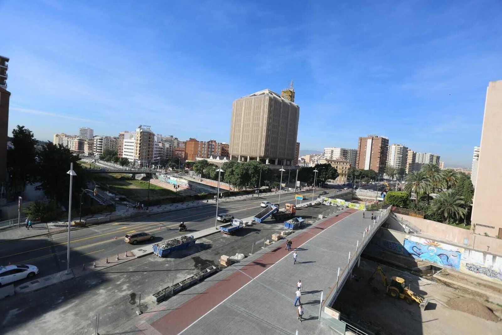 Fotos de la reapertura al tráfico de la Avenida de Andalucía y la Alameda de Colón