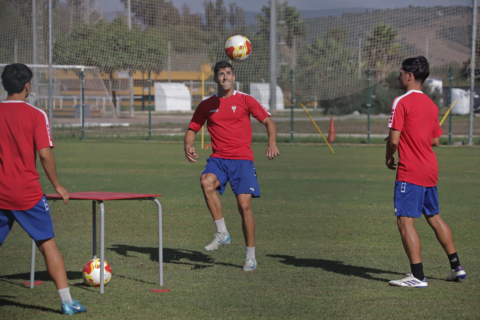 Las fotos de entrenamiento del Algeciras CF para preparar el partido ante el Europa