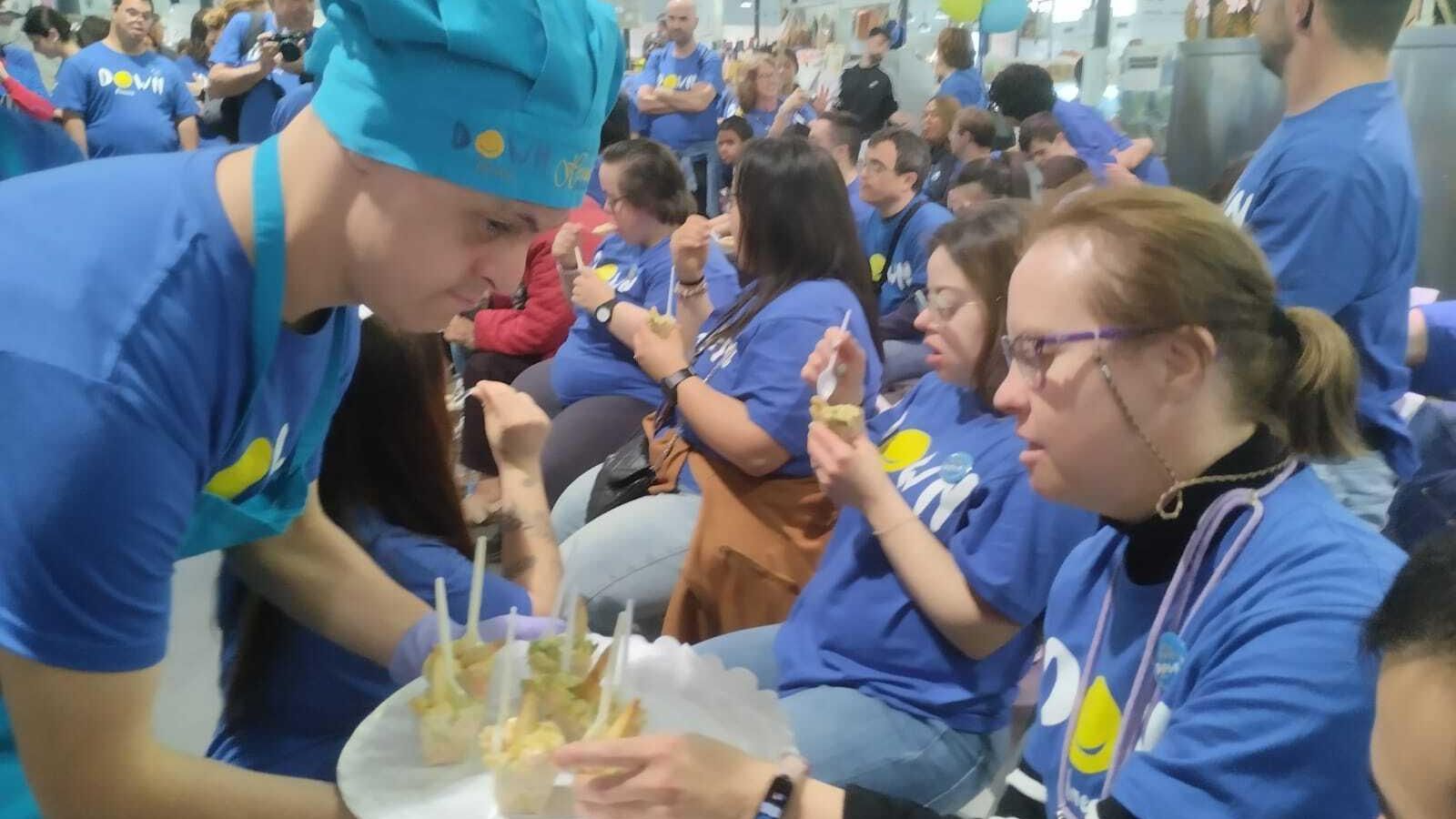 Showcooking en el Mercado Central con los alumnos del taller de cocina