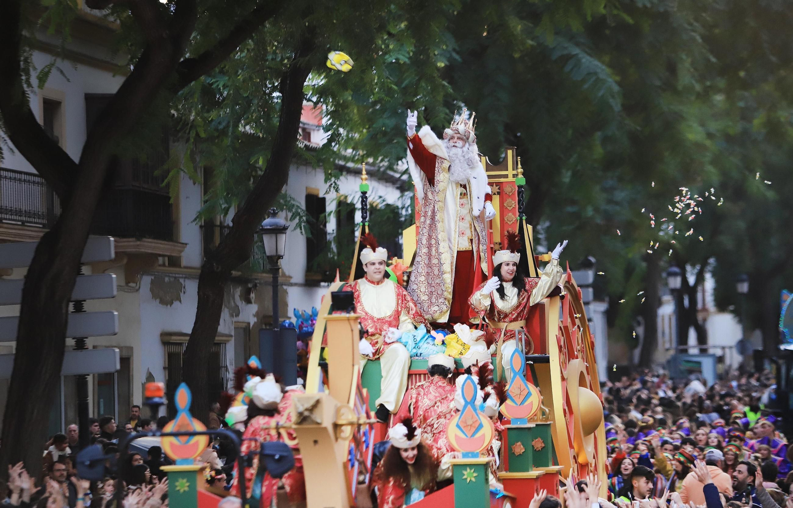 Imágenes de la Cabalgata de los Reyes Magos de Jerez 2025
