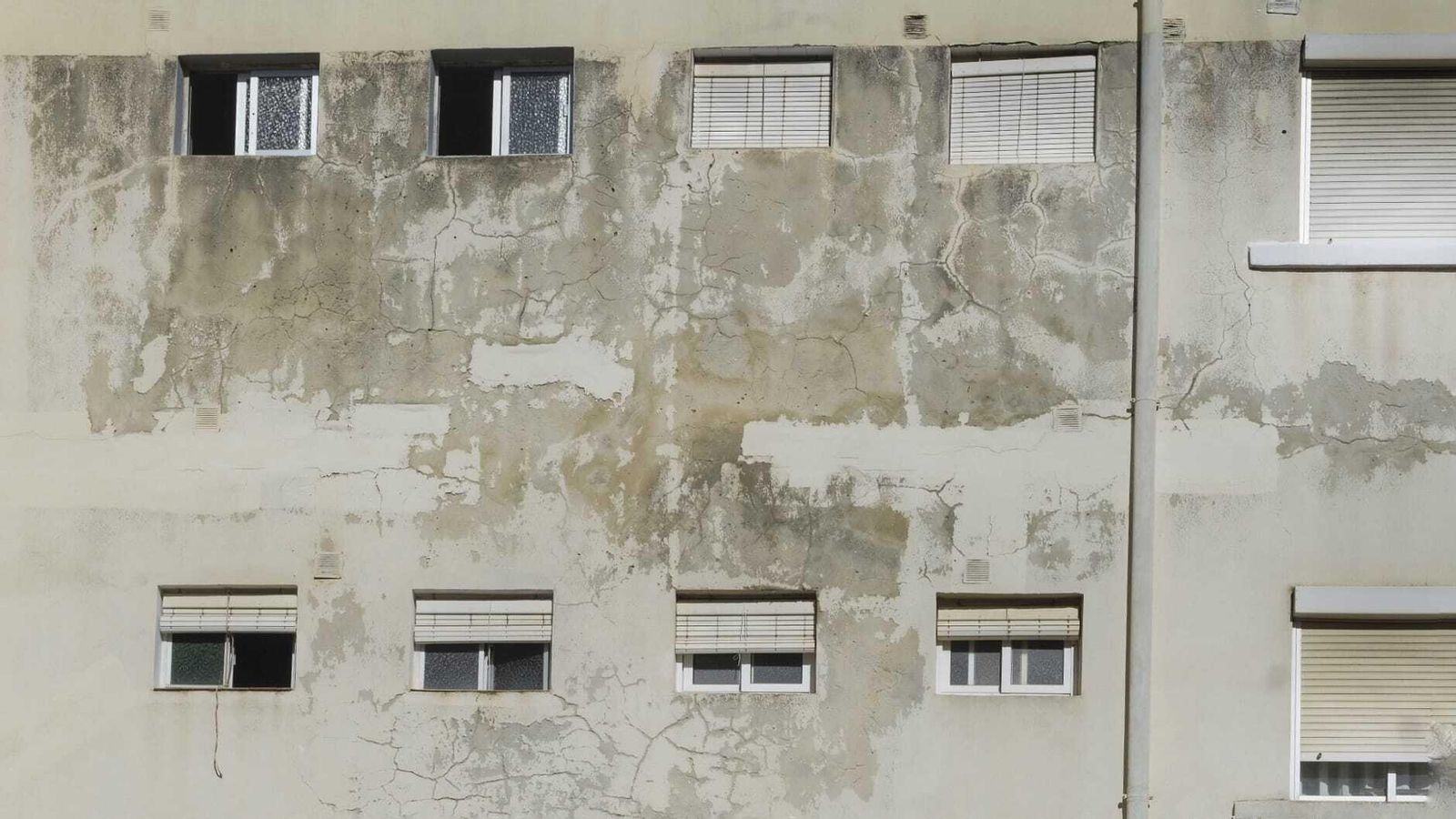 Fachada de uno de los bloques de La Tacita.