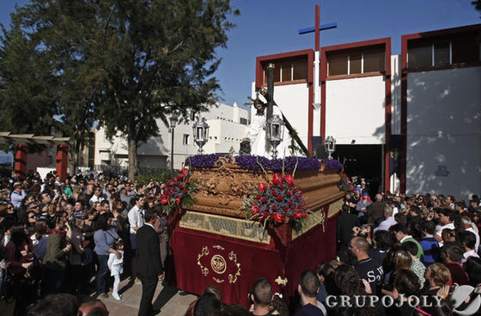 Las Tres Caídas de Algeciras

Foto: Erasmo Fenoy · Paco Guerrero