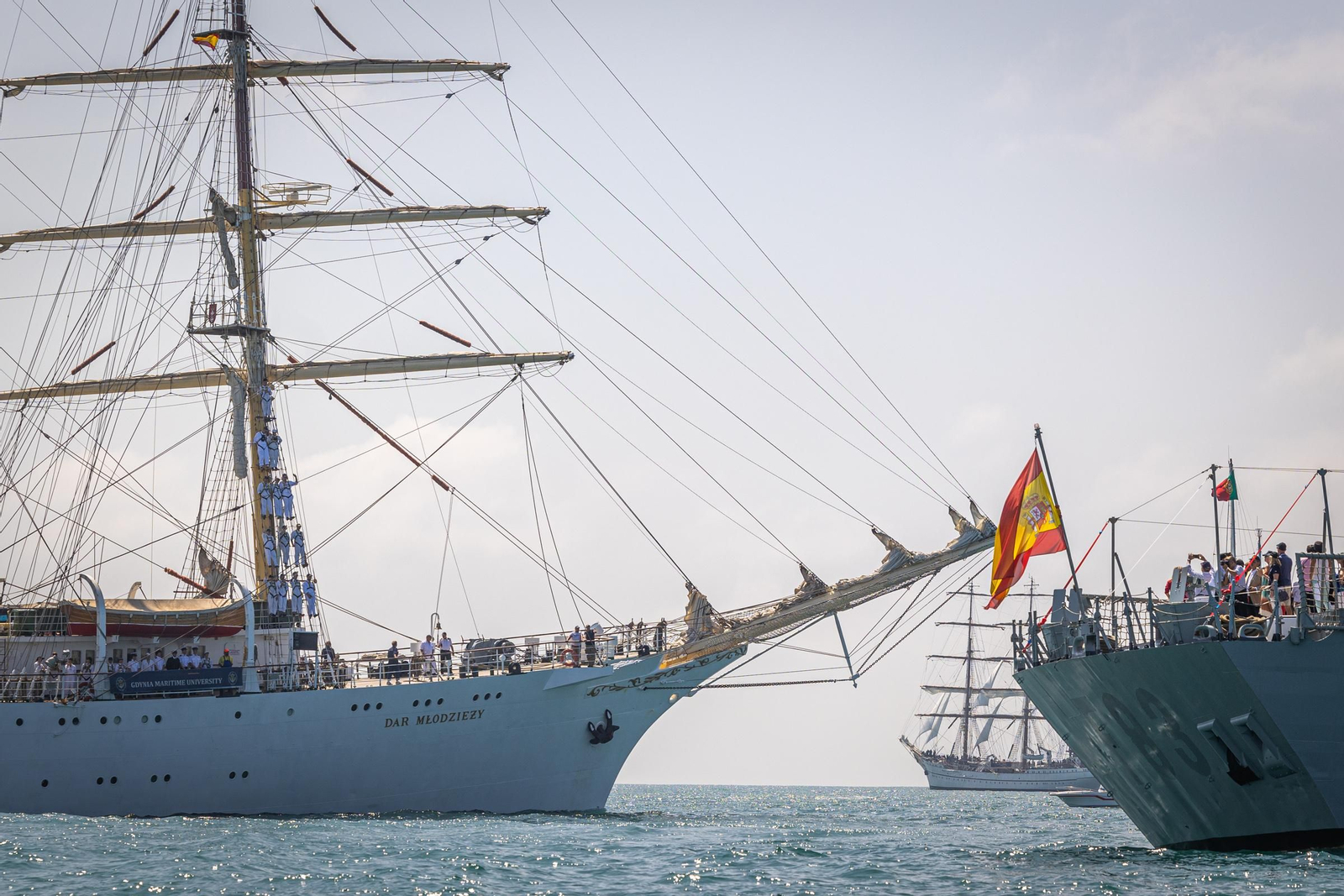 Imágenes de la parada naval desde el mar