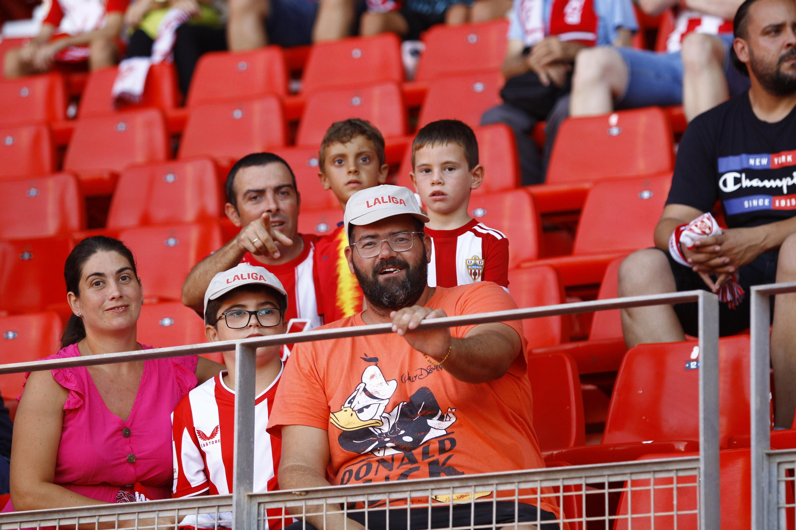 Imágenes del partido U.D. Almería-Rayo Vallecano