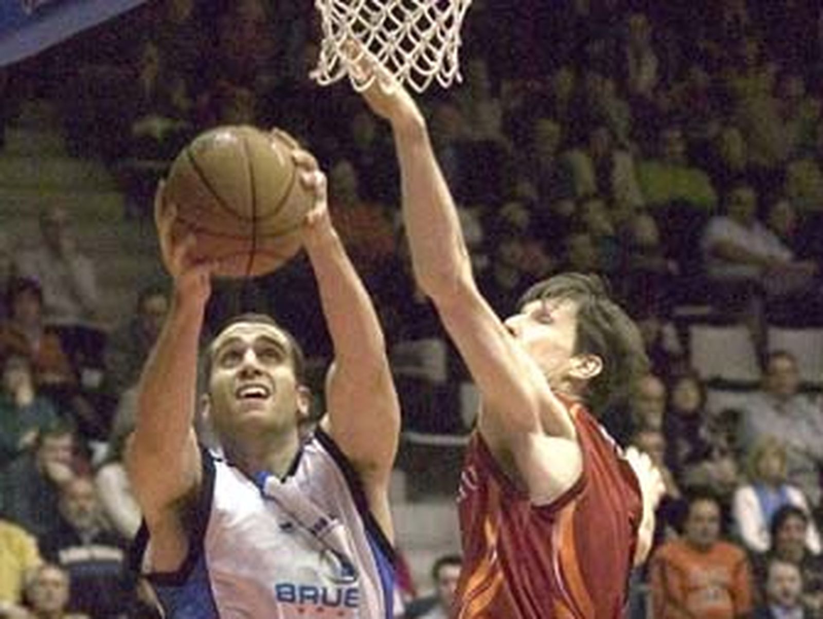 El CB Granada ficha al pívot estadounidense Michael Bradley