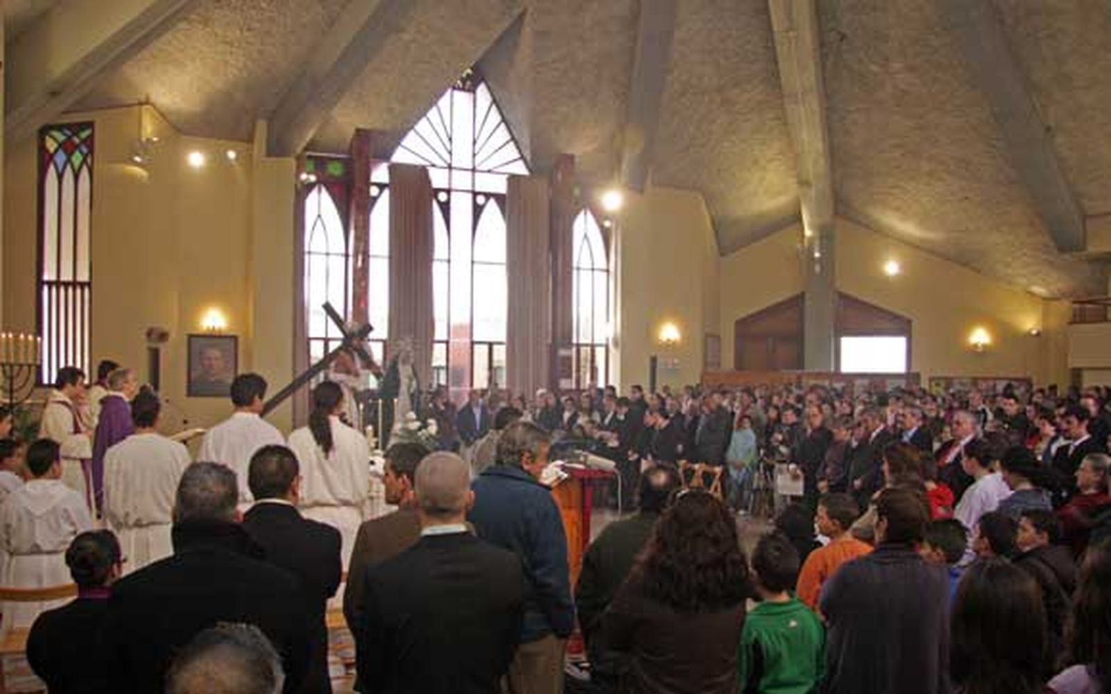 Fe con subtítulos en las Tres Mil