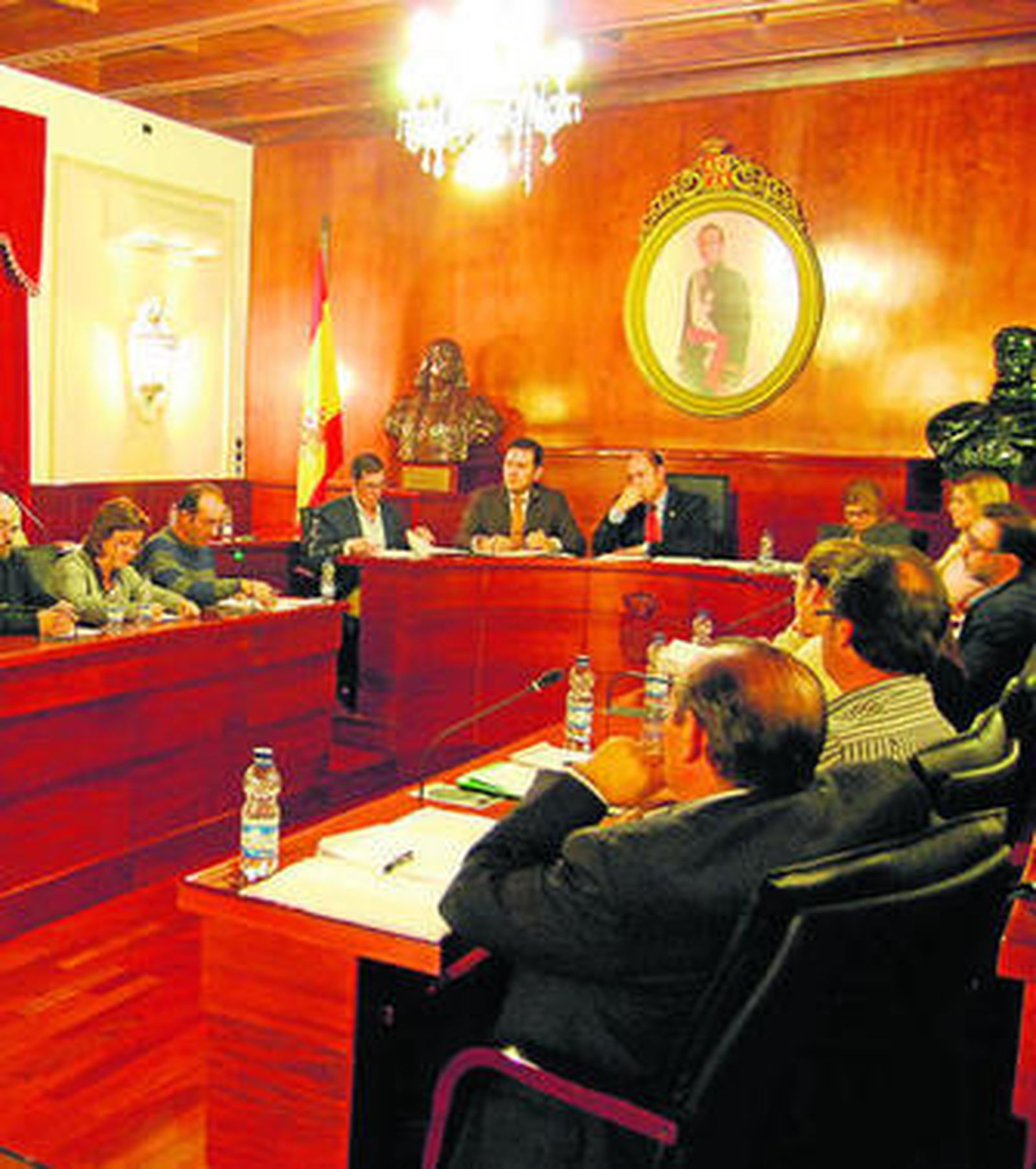 Sesión celebrada anoche en el Ayuntamiento de la ciudad montillana.