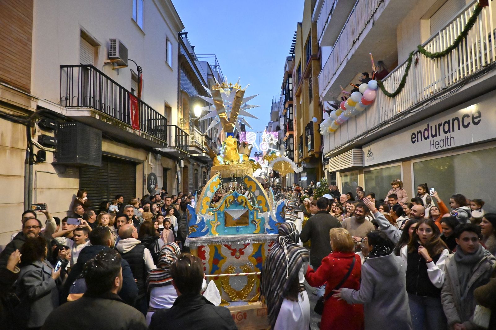 Las mejores fotografías de la llegada de los Reyes Magos a Huelva