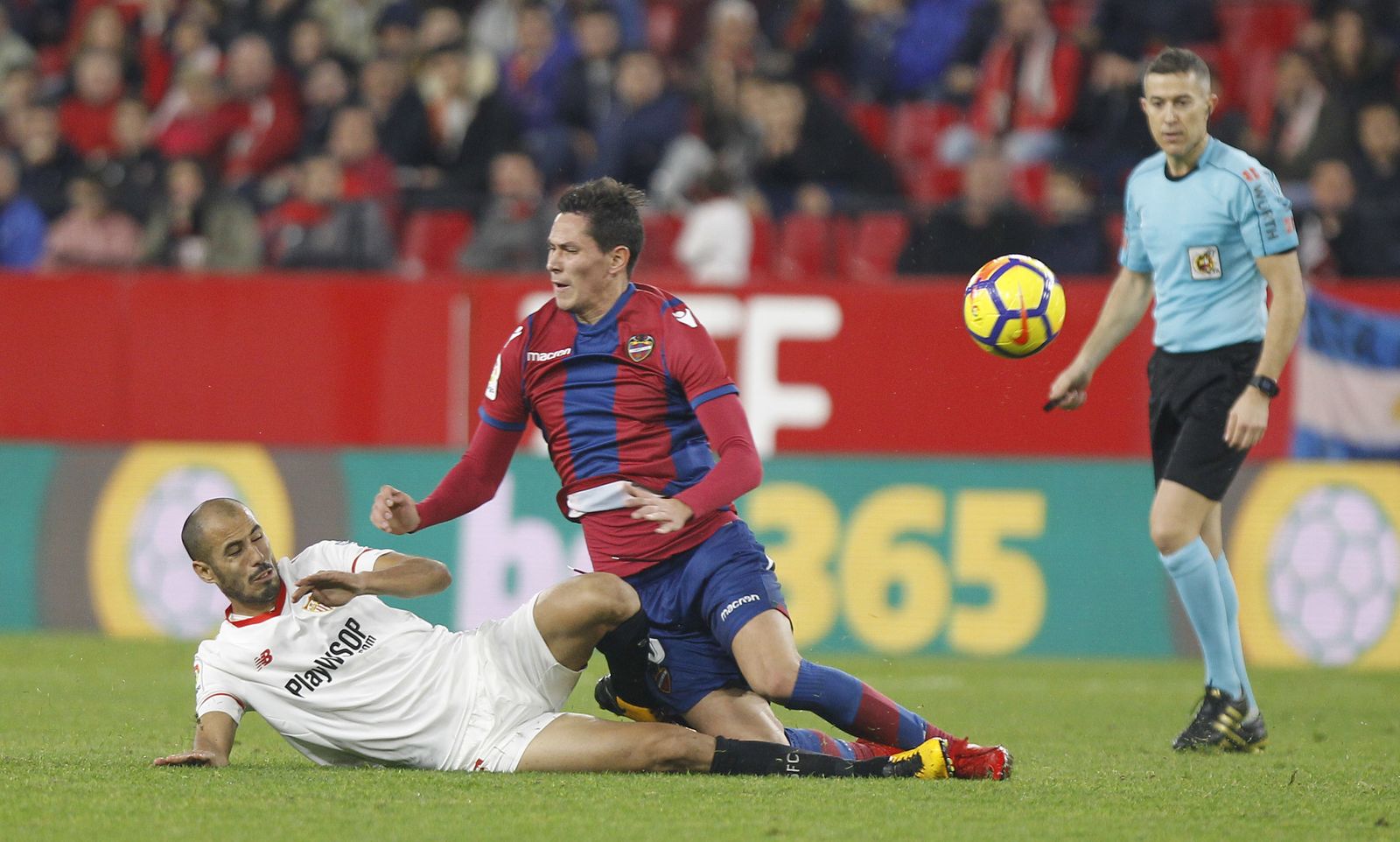 Las imágenes del Sevilla-Levante