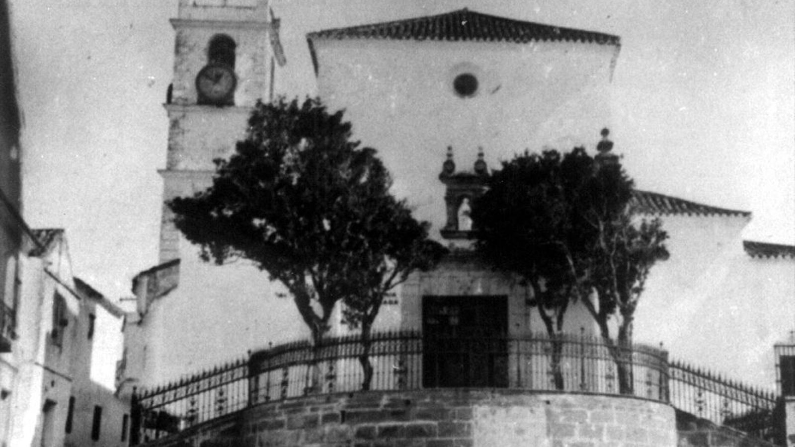 La parroquia de Santa María La Coronada.