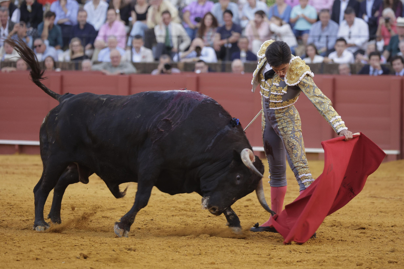 Las imágenes de la tercera de abono en la Maestranza de Sevilla