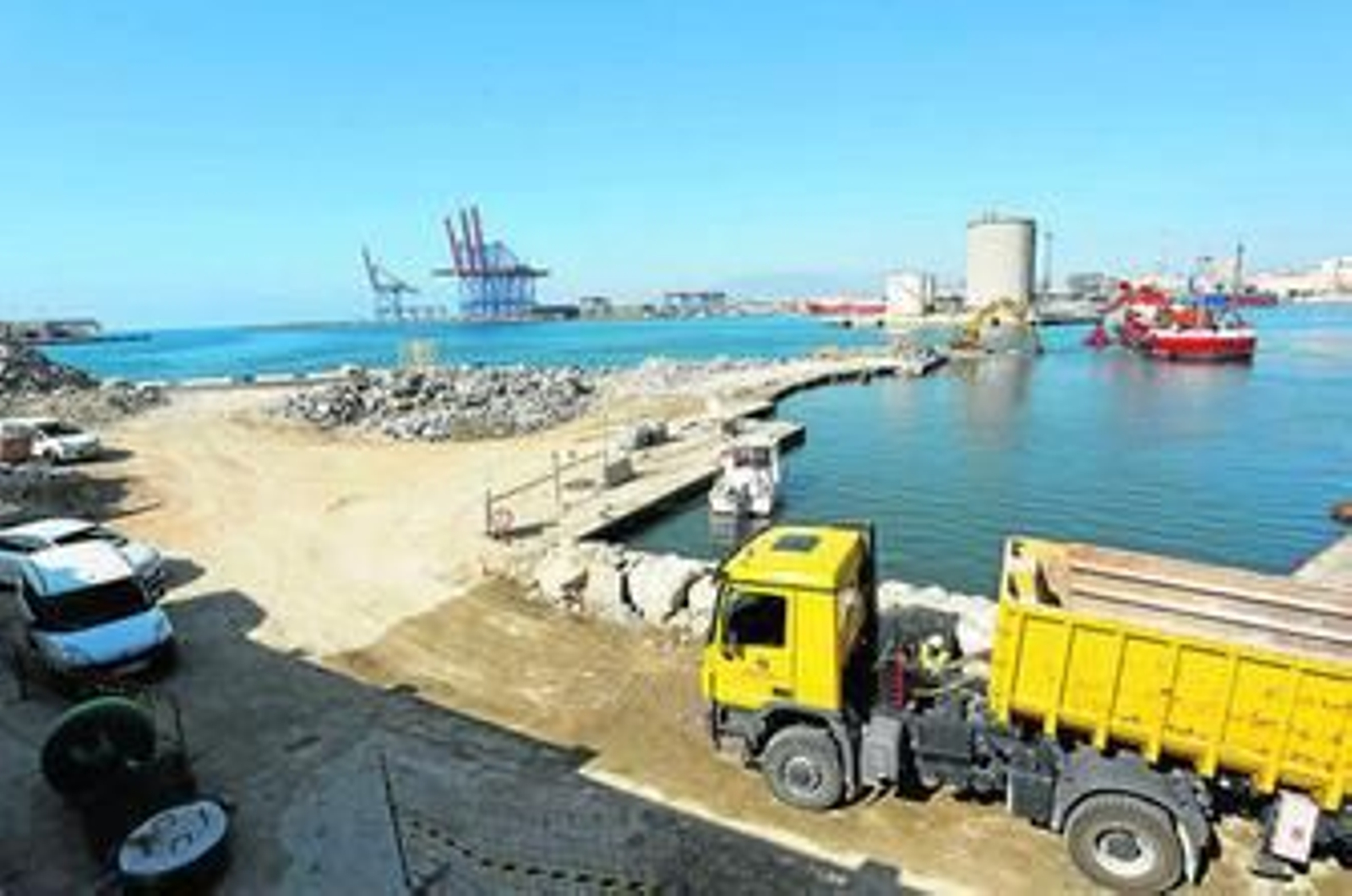 Obras de mejora del acceso a las dársenas interiores del puerto de Málaga.