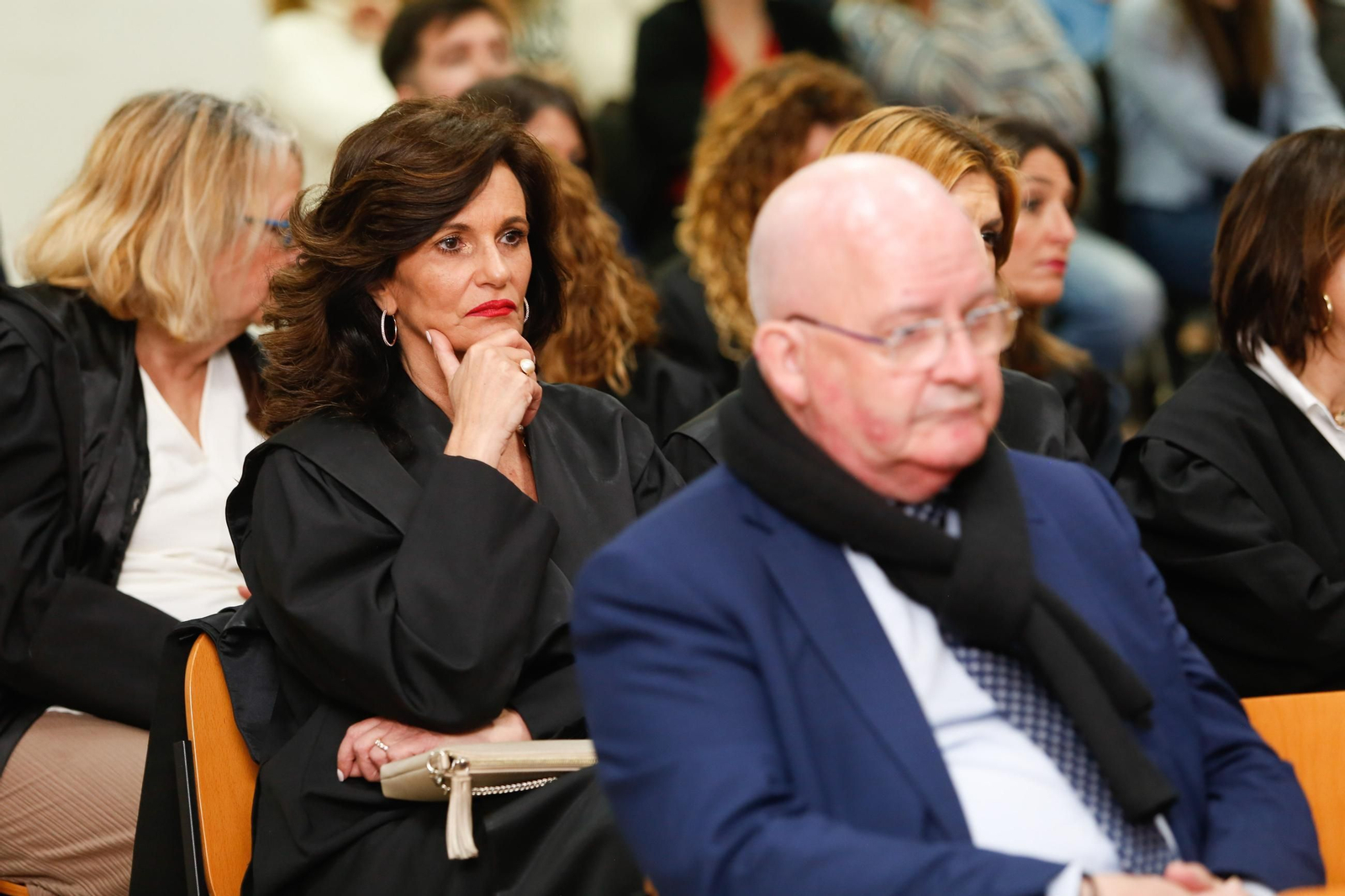 Fotos de la imposición de la Cruz de San Raimundo de Peñafort a la jueza María José Sanz Alcázar en Algeciras