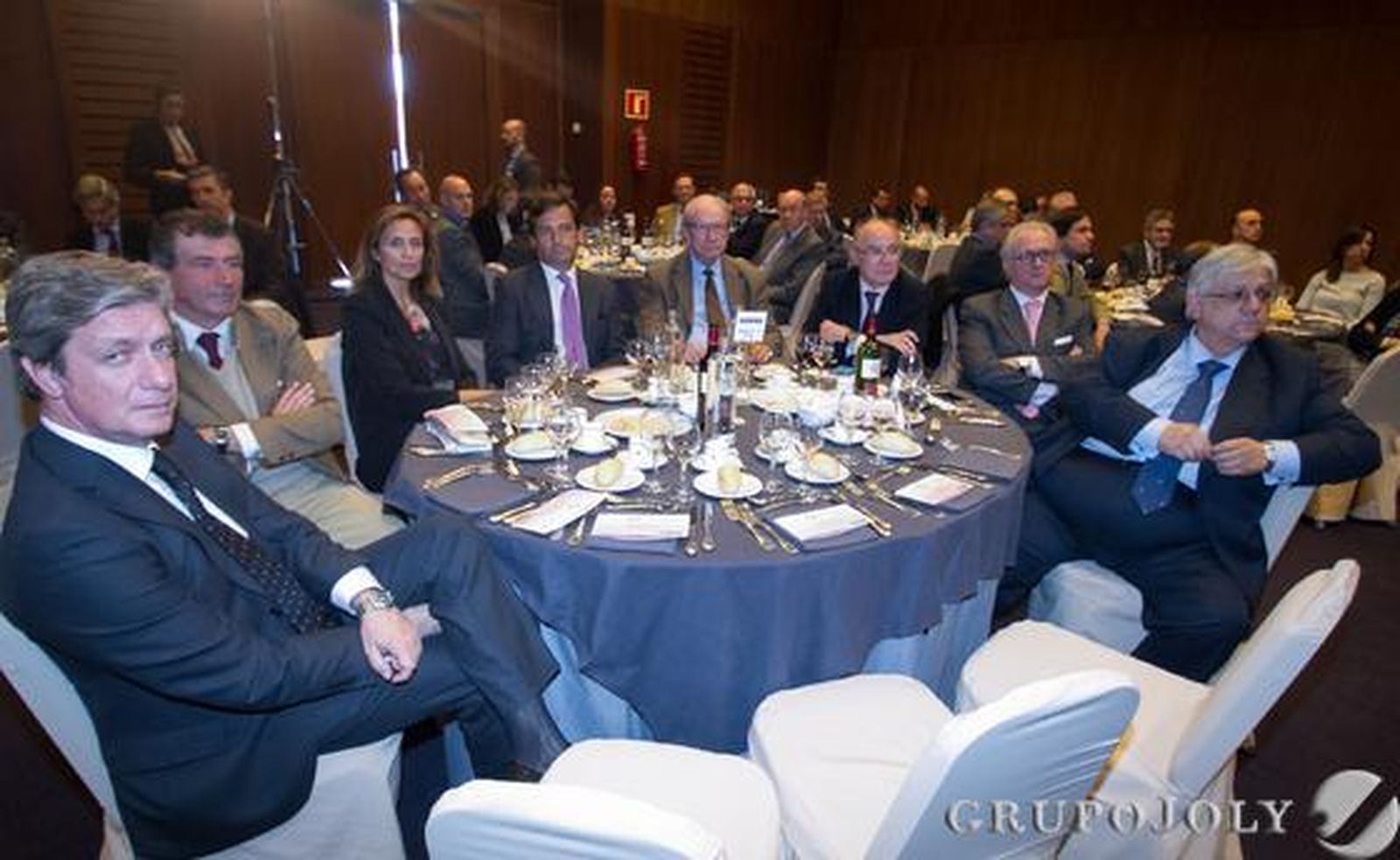 Ernesto Segurado, Antonio León, Cristina Salazar, Luis Ybarra, Francisco Vera, Antonio Simoes, Antonio Luis Arroyo y Fernando Reyero./ Belén Vargas/Juan Carlos Vázquez