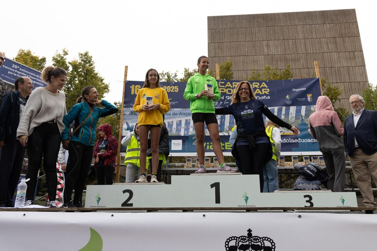 Atletismo por la paz y la integración en la XXV Carrera y Caminata del IES Santa Catalina de Alejandría (II)